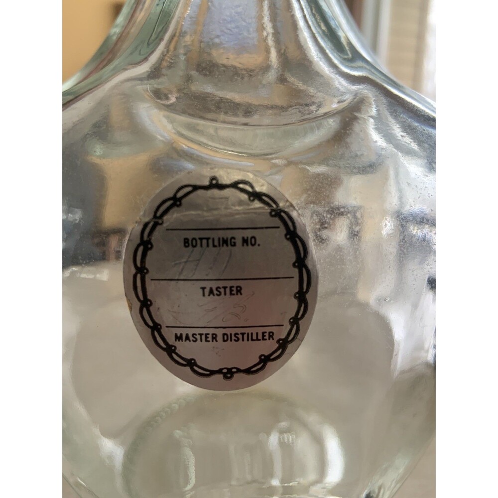 Vintage Jack Daniels Decanter Etched Glass 1.75 L Whiskey Old No 7 1979 - Picture 6 of 7